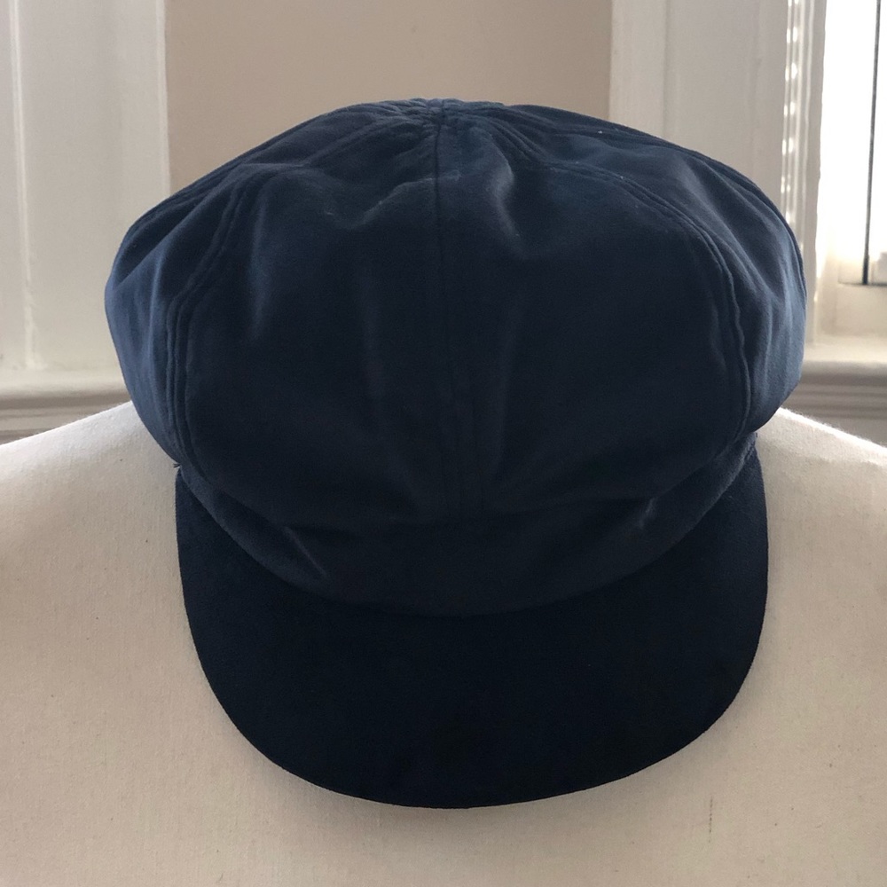 Black vintage inspired hat. One size